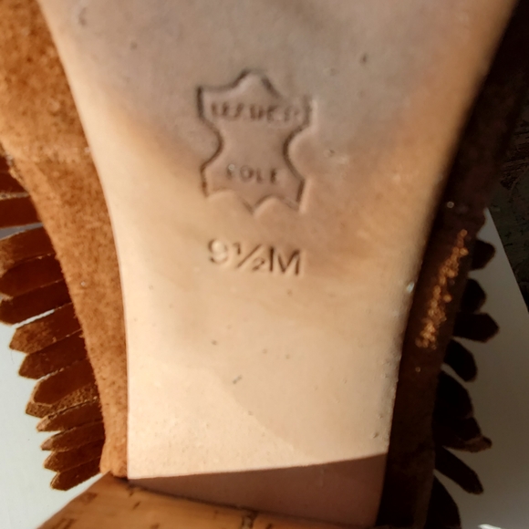 Tory Burch Huntington cognac suede leather embroidered fringe booties 9.5M - Picture 6 of 7